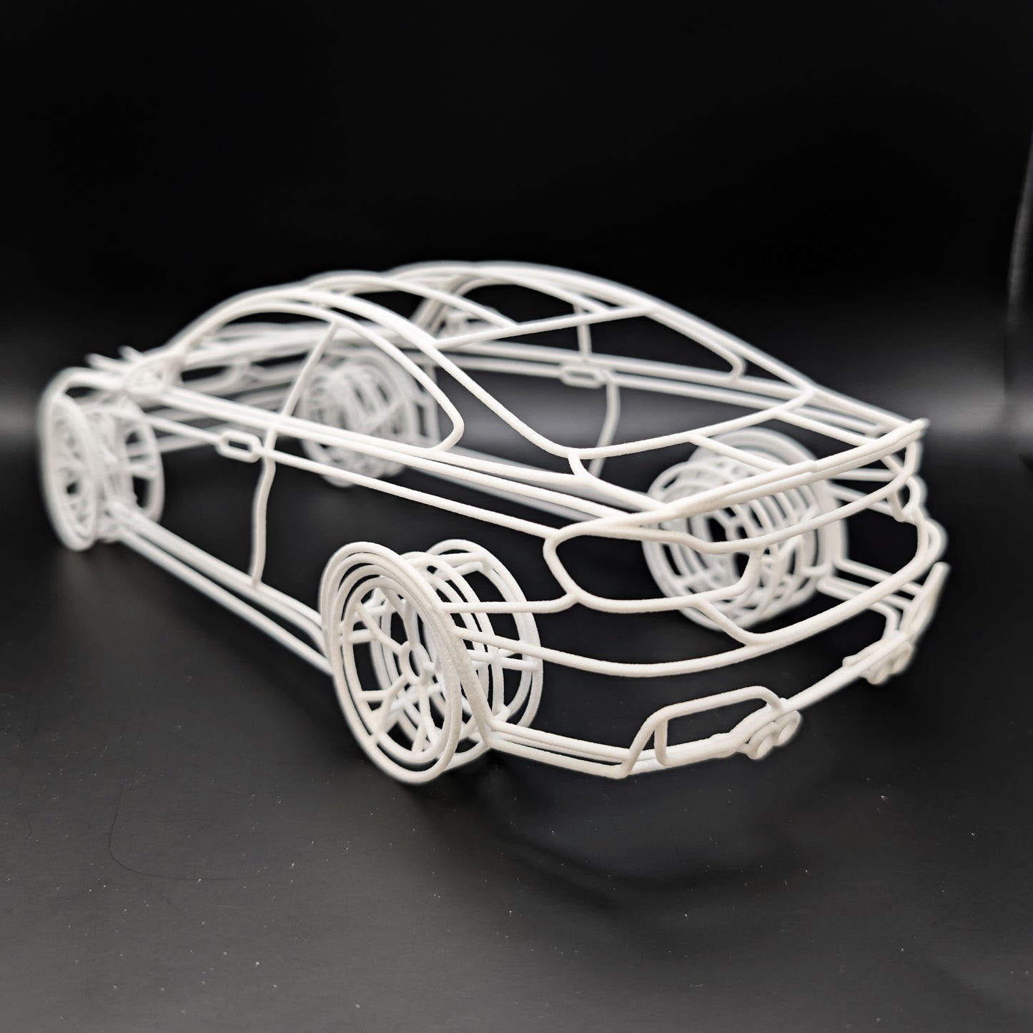 1:18 WiredCars M4 F82 Gitter-Modell